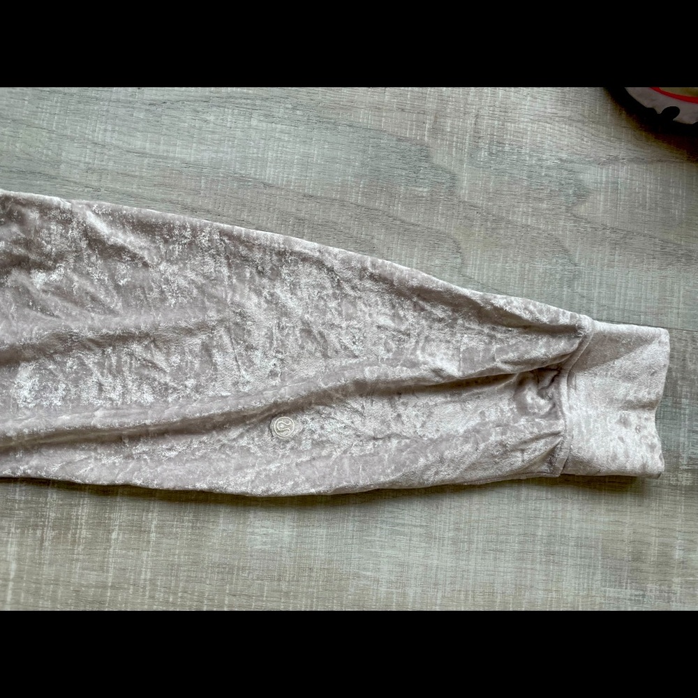 Lululemon velour jogger
